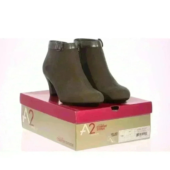Women's AEROSOLES A2 Shore Enough Size 10 Comfort Grey Ankle Boots Booties - Picture 6 of 6